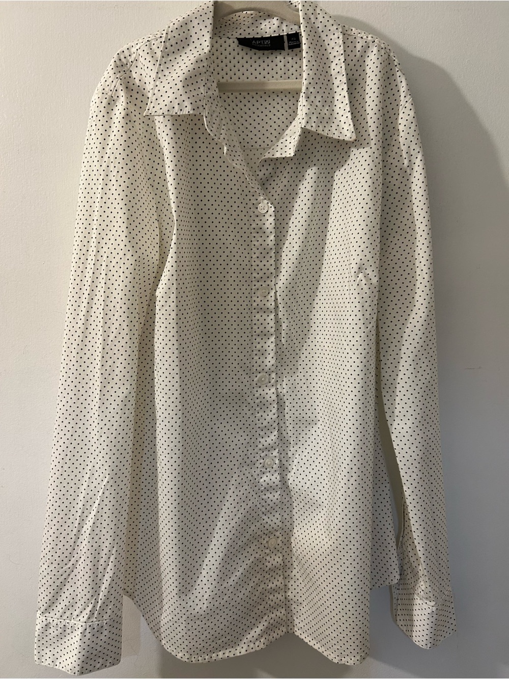 Apt. 9 White Button-Up Blouse with Black Polka Dots